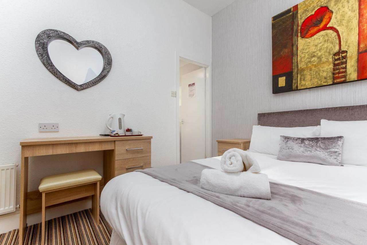 The Sandringham Court Hotel & Apartment Welcoming Large And Small Groups For 15 Years Blackpool Luaran gambar