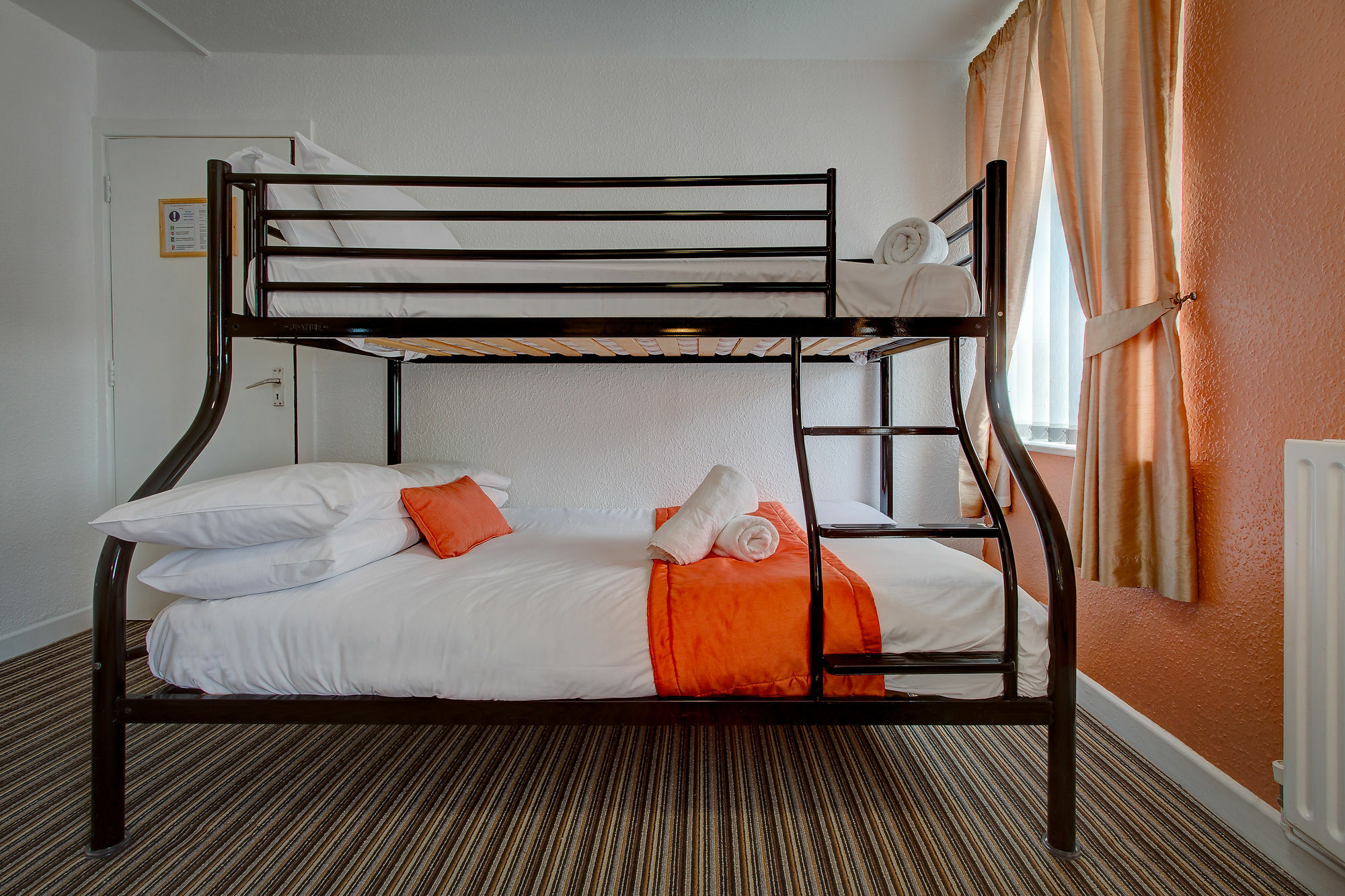 The Sandringham Court Hotel & Apartment Welcoming Large And Small Groups For 15 Years Blackpool Luaran gambar