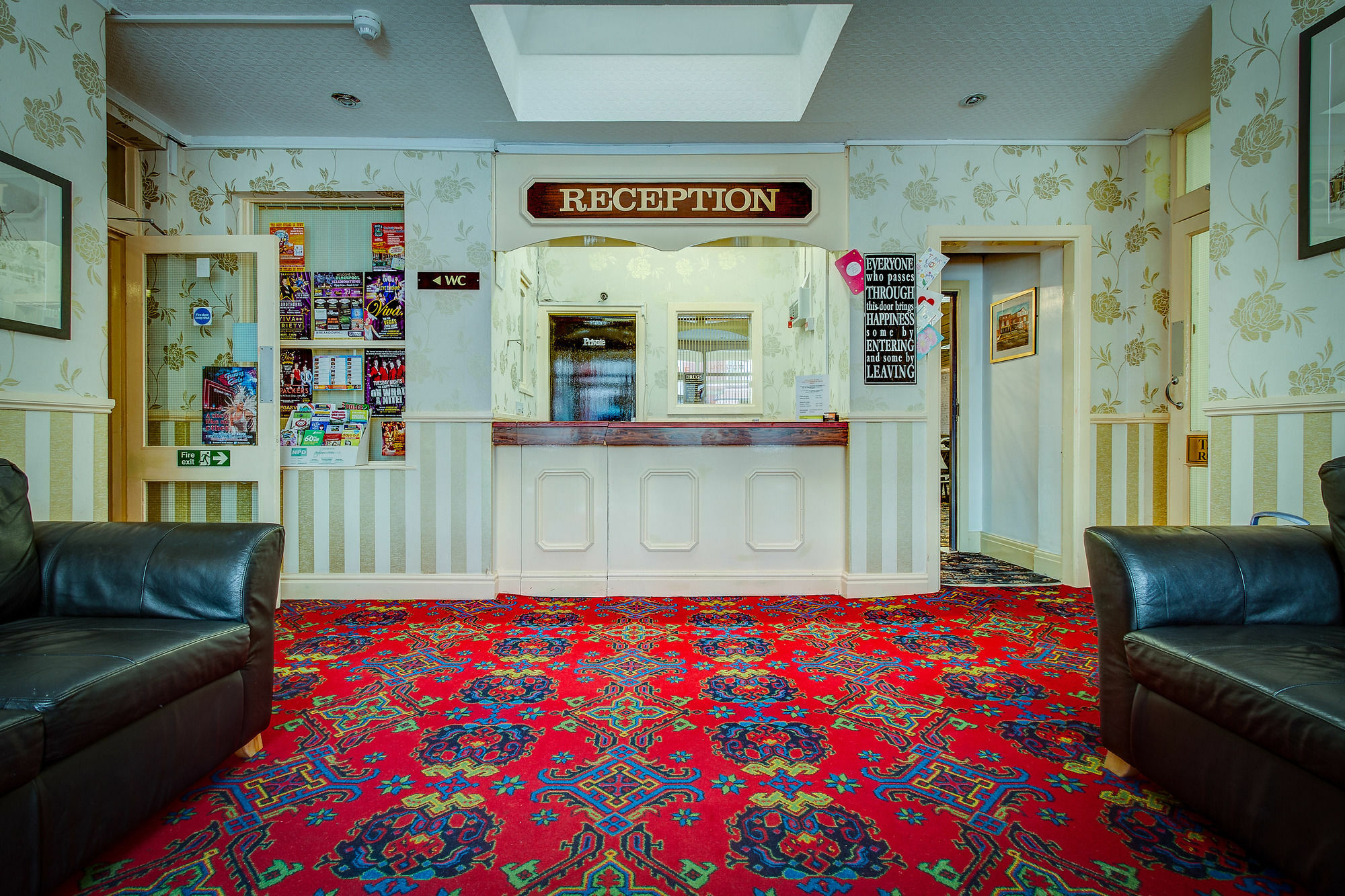 The Sandringham Court Hotel & Apartment Welcoming Large And Small Groups For 15 Years Blackpool Luaran gambar